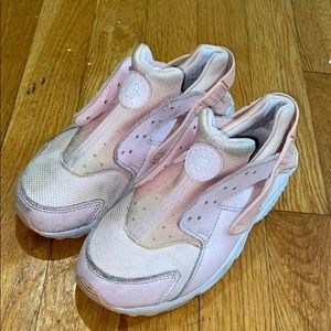 Pink huaraches